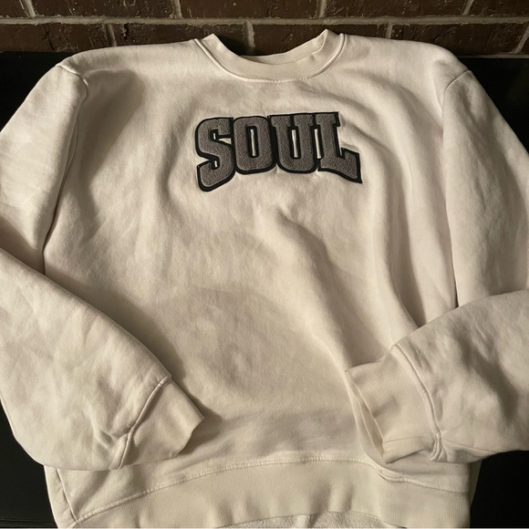 SoulCycle Sweatshirt - Picture 2 of 6